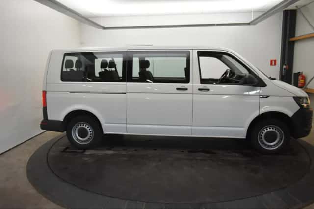 Volkswagen Transporter (2018) thumbnail 5