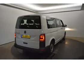 Volkswagen Transporter (2018) thumbnail 8