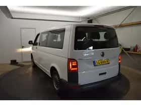 Volkswagen Transporter (2018) thumbnail 9