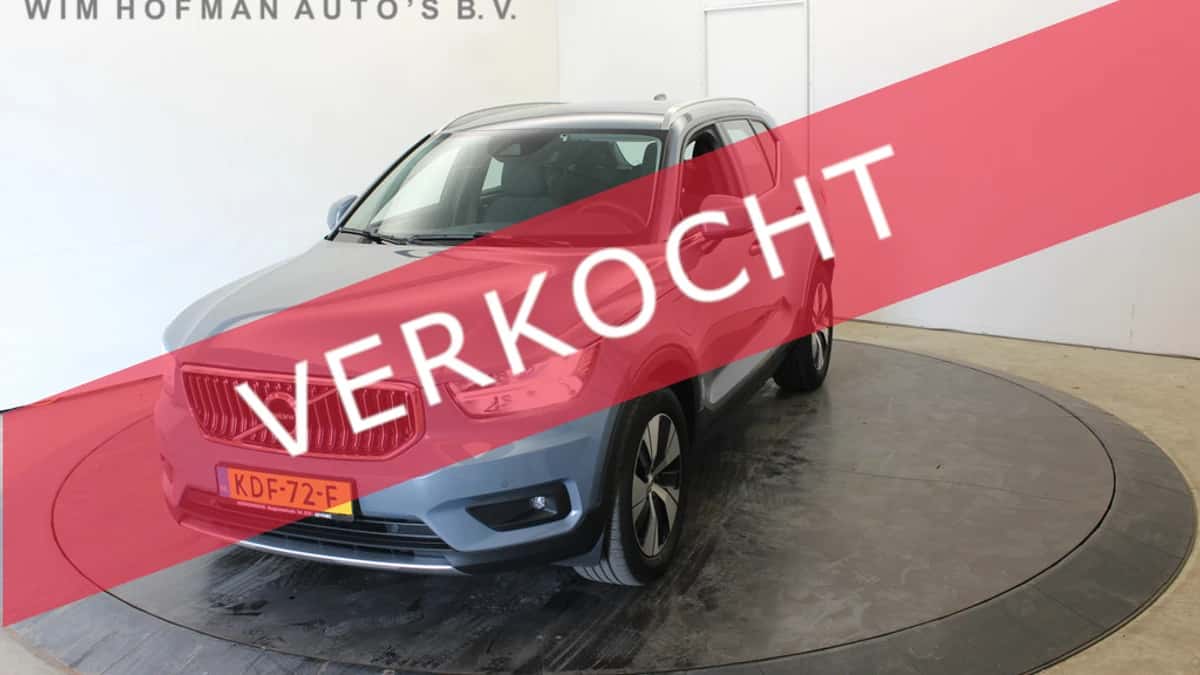 Volvo XC40 (2021) — foto 1