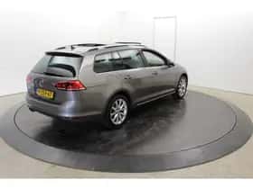 Volkswagen Golf (2015) thumbnail 11