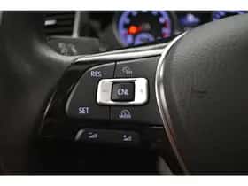 Volkswagen Golf (2015) thumbnail 15