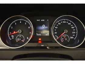 Volkswagen Golf (2015) thumbnail 25