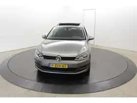 Volkswagen Golf (2015) thumbnail 30