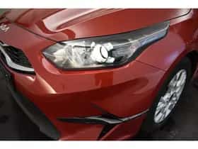 Kia Ceed (2023) thumbnail 8