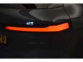 BMW iX (2022) thumbnail 18