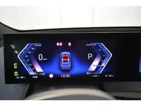 BMW iX (2022) thumbnail 29