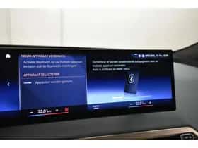 BMW iX (2022) thumbnail 30