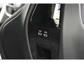BMW iX (2022) thumbnail 43