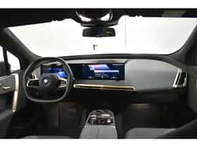 BMW iX (2022) thumbnail 44