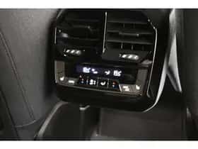 BMW iX (2022) thumbnail 45