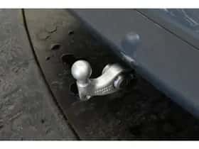 BMW iX (2022) thumbnail 8