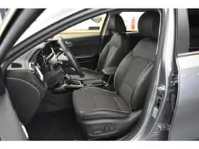 Kia Ceed (2021) thumbnail 2