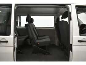 Volkswagen Transporter (2018) thumbnail 11