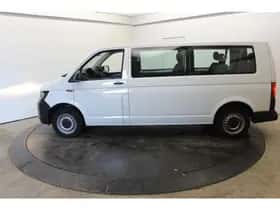 Volkswagen Transporter (2018) thumbnail 4