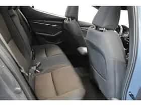 Mazda 3 thumbnail 16