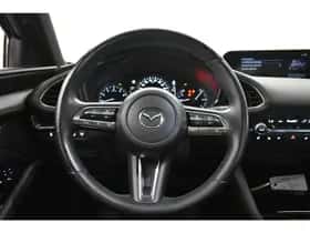 Mazda 3 thumbnail 32