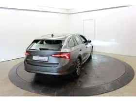 Škoda Octavia (2022) thumbnail 12