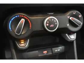 Kia Picanto (2023) thumbnail 5