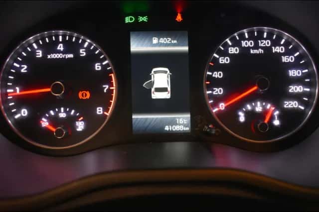Kia Picanto (2023) thumbnail 6