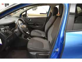 Renault Captur (2015) thumbnail 21