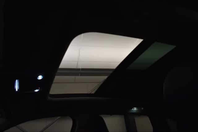 Kia Sorento (2021) thumbnail 3