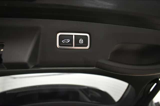 Kia Sorento (2021) thumbnail 4