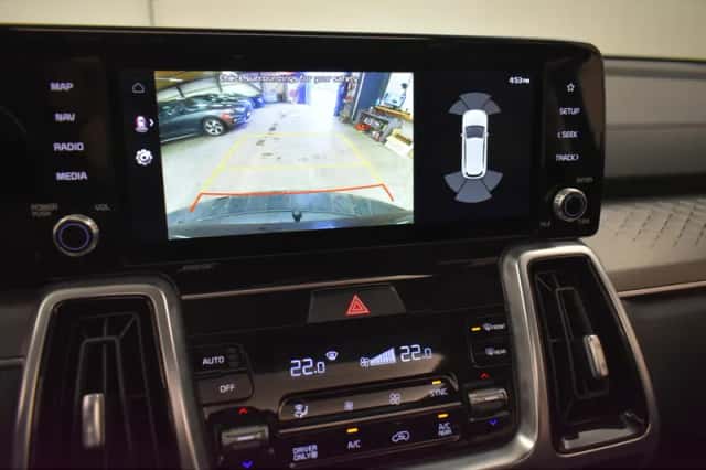 Kia Sorento (2021) thumbnail 6