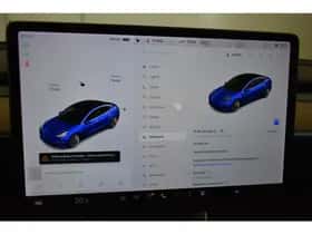 Tesla Model 3 (2020) thumbnail 3