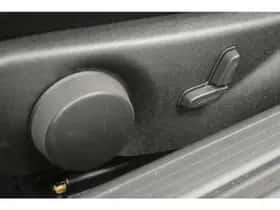 Mercedes-Benz E-Klasse (2013) thumbnail 6