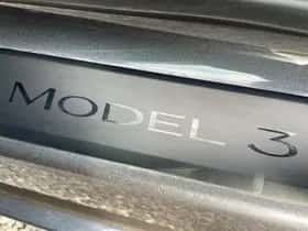 Tesla Model 3 (2022) thumbnail 4