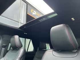 Ford Explorer (2021) thumbnail 2