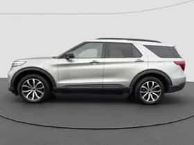Ford Explorer (2021) thumbnail 8