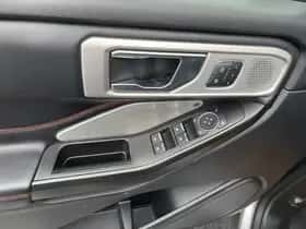 Ford Explorer (2021) thumbnail 10