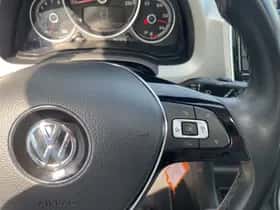 Volkswagen Up! (2019) thumbnail 11
