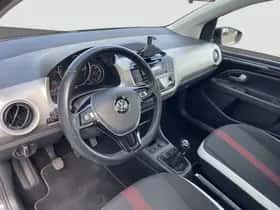 Volkswagen Up! (2019) thumbnail 8