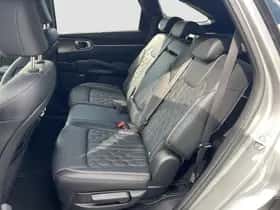 Kia Sorento (2021) thumbnail 24