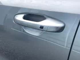 Kia Sorento (2021) thumbnail 28