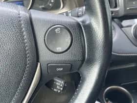 Toyota RAV4 (2015) thumbnail 13