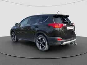 Toyota RAV4 (2015) thumbnail 9