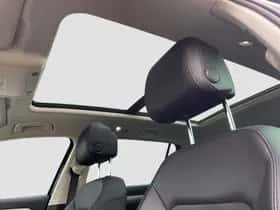 Volkswagen Passat (2016) thumbnail 2