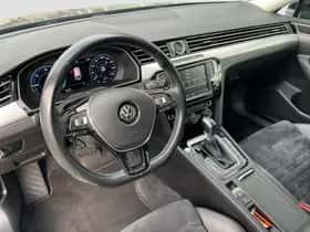 Volkswagen Passat (2016) thumbnail 12