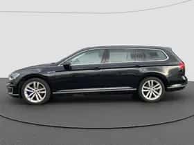 Volkswagen Passat (2016) thumbnail 8