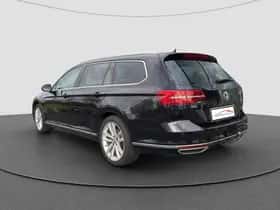 Volkswagen Passat (2016) thumbnail 9