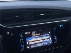 Toyota Auris (2017) thumbnail 12