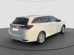 Toyota Auris (2017) thumbnail 3