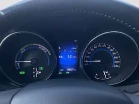 Toyota Auris (2017) thumbnail 9