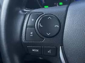 Toyota Auris (2017) thumbnail 10