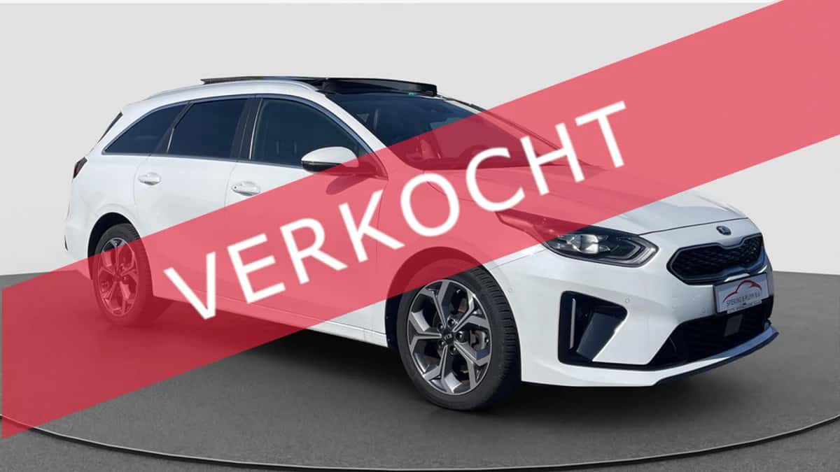 Kia Ceed Sportswagon (2021) — foto 1