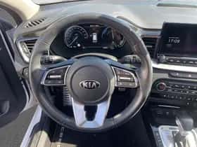Kia Ceed Sportswagon (2021) thumbnail 2